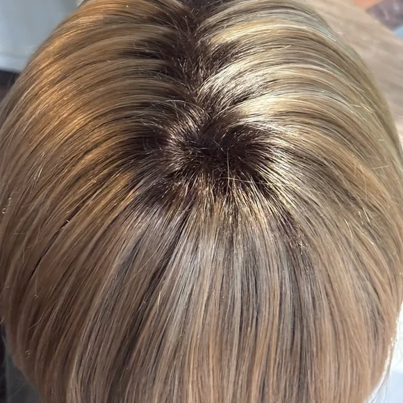 Jon Renau Blair short bob Wig color shaded praline 22FS8. - Picture 4 of 11